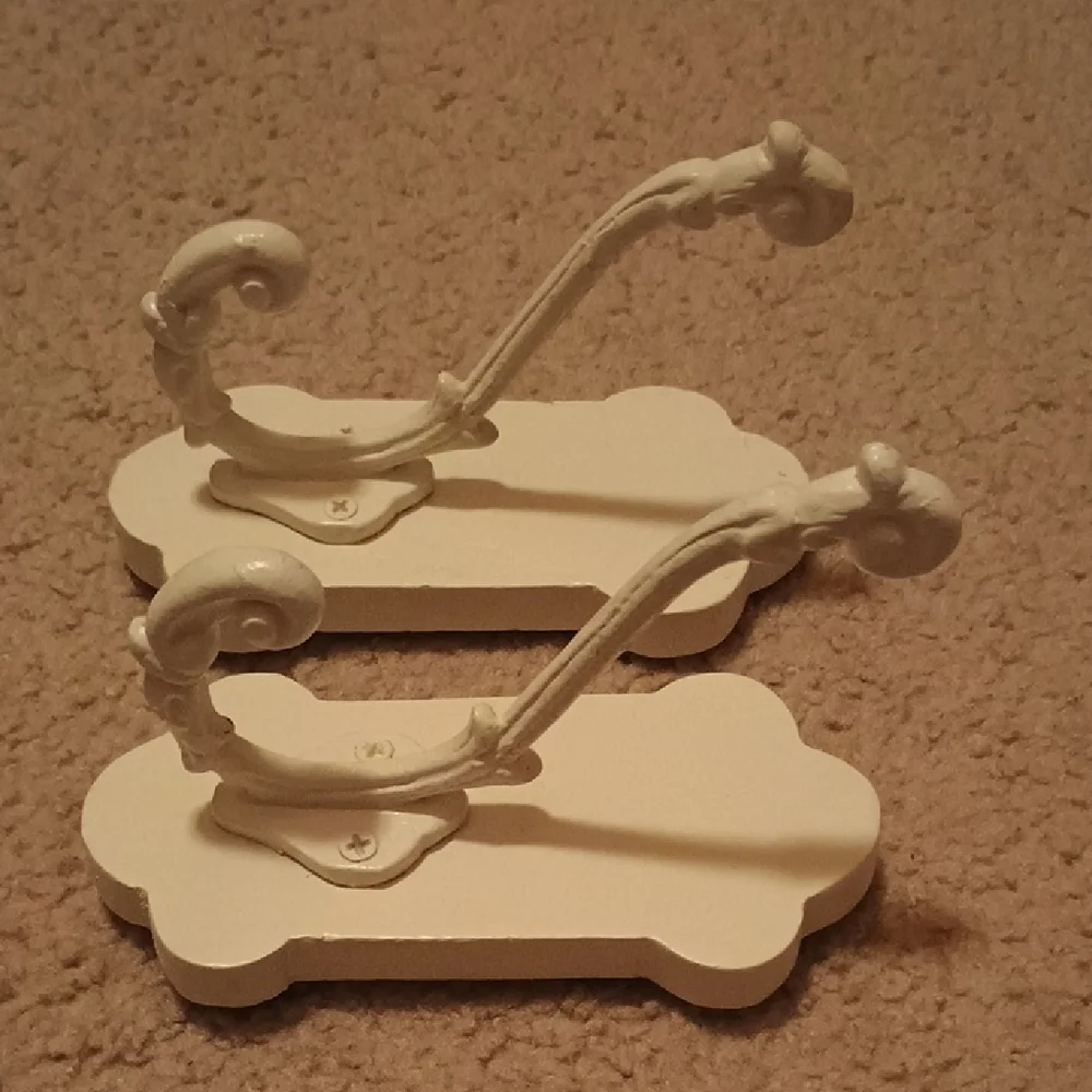 White Decorative Wall Hooks Home Decor Organization Set Of 2